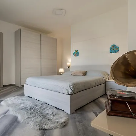 Casa Del Rosmarino Lägenhet Asti