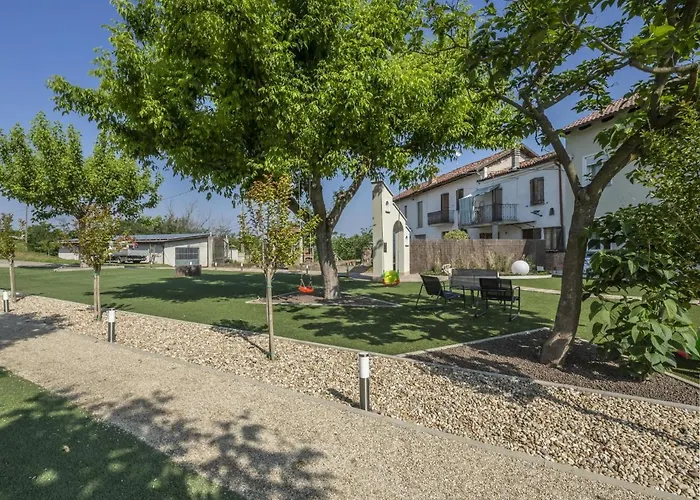 Casa Del Rosmarino 아파트 아스티